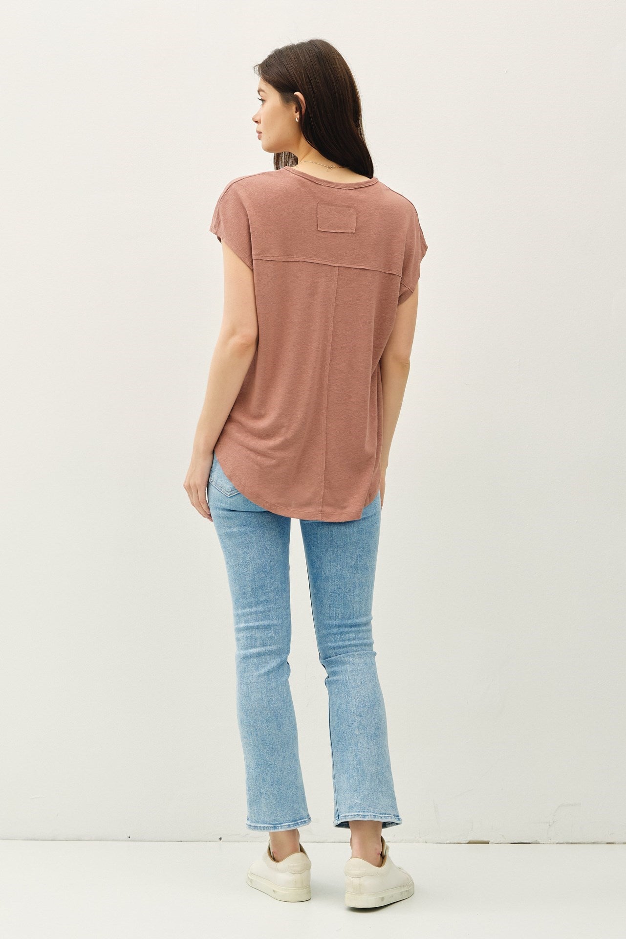 Linen V-Neck Tee