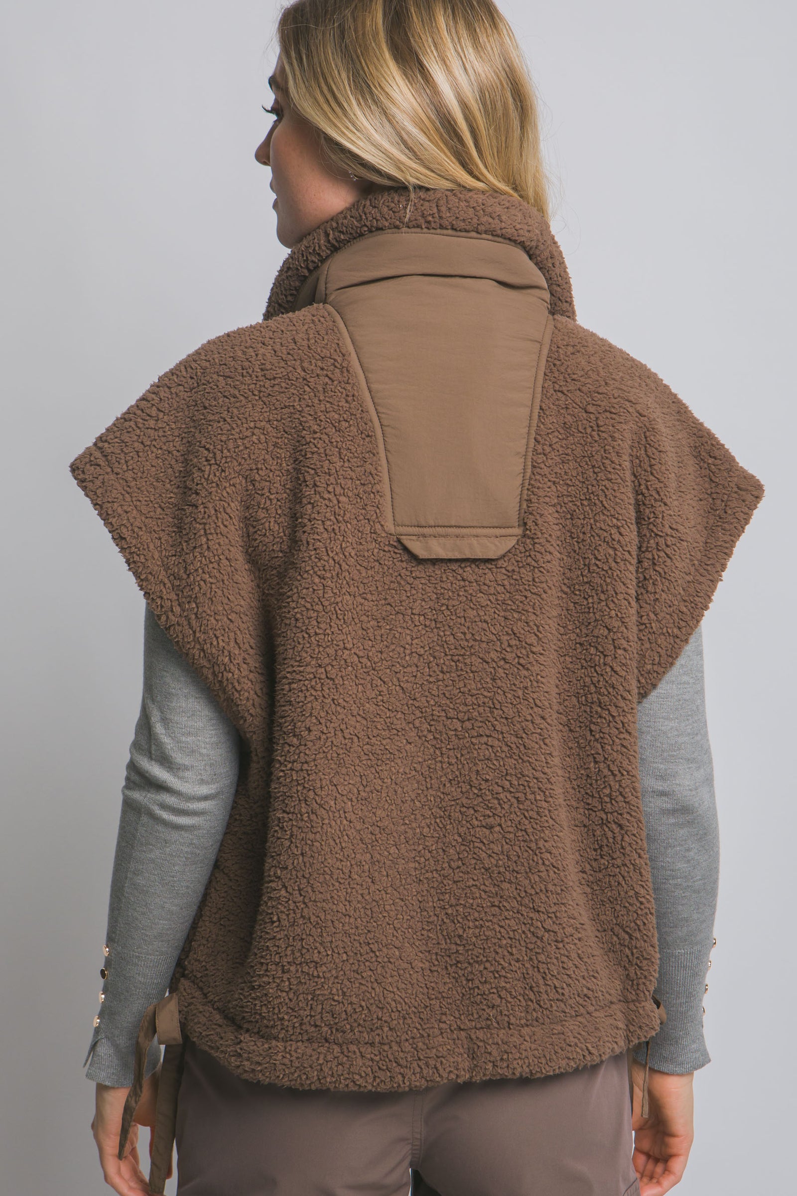 Tie Up Crop Fleece Vest