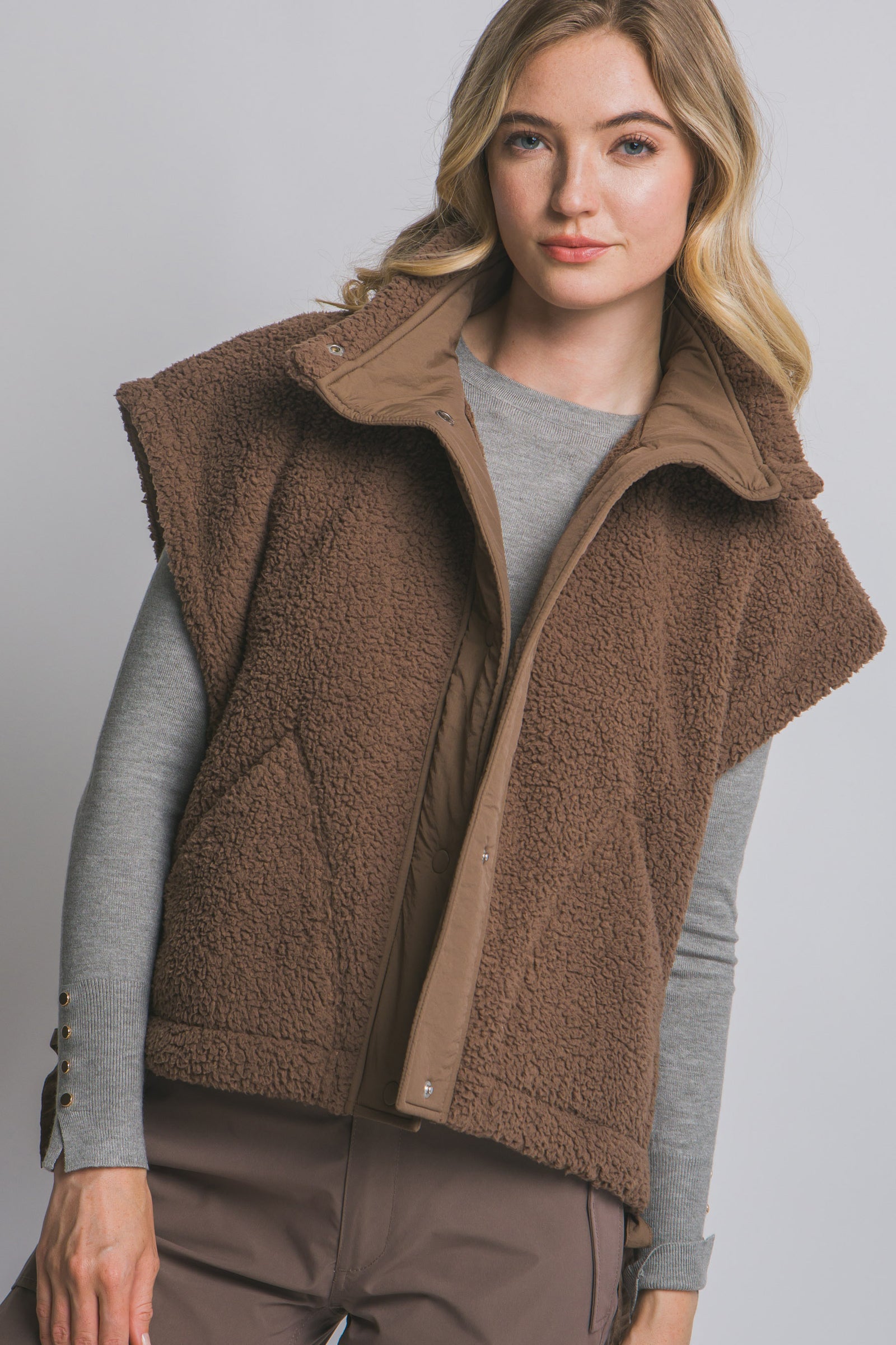 Tie Up Crop Fleece Vest