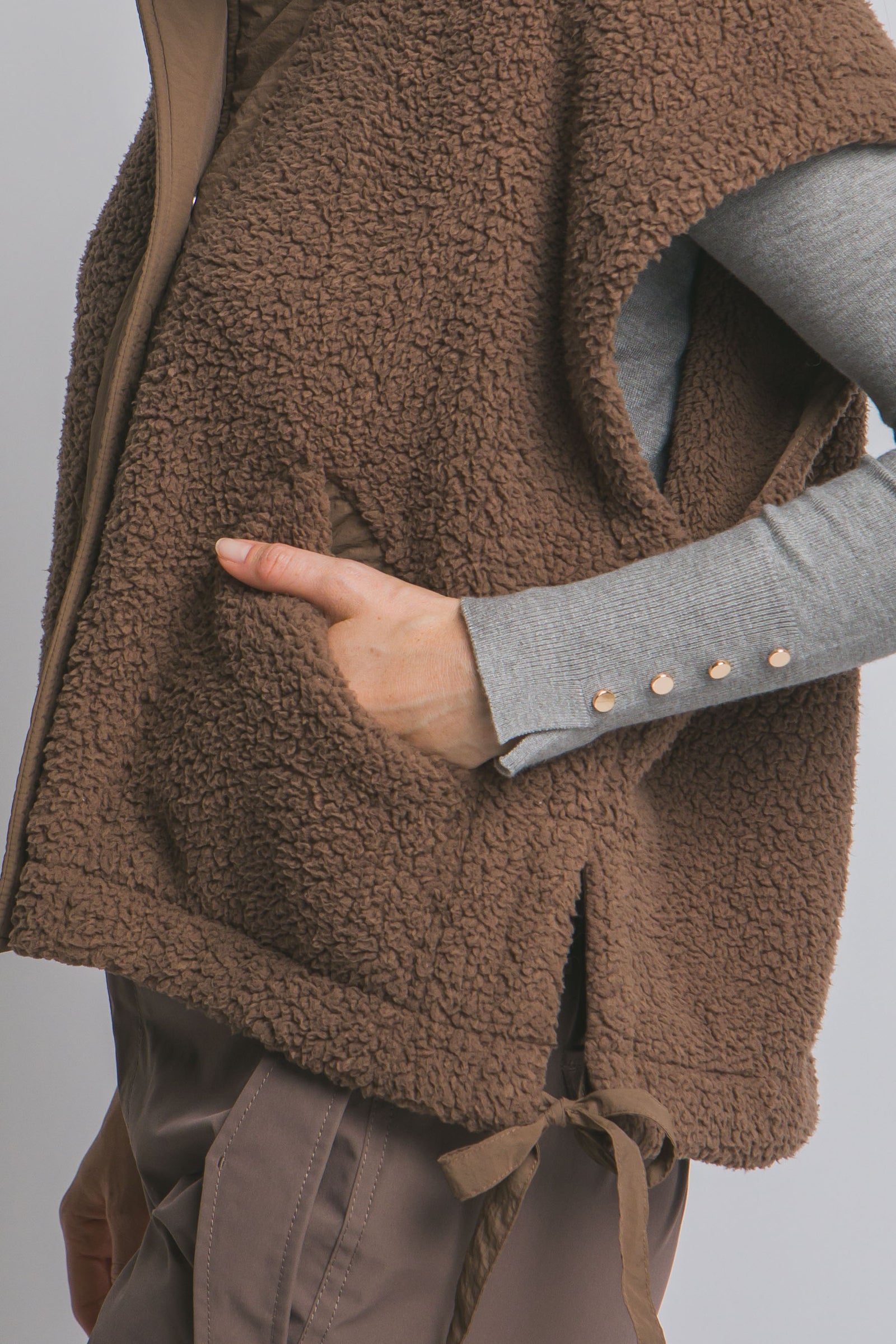 Tie Up Crop Fleece Vest